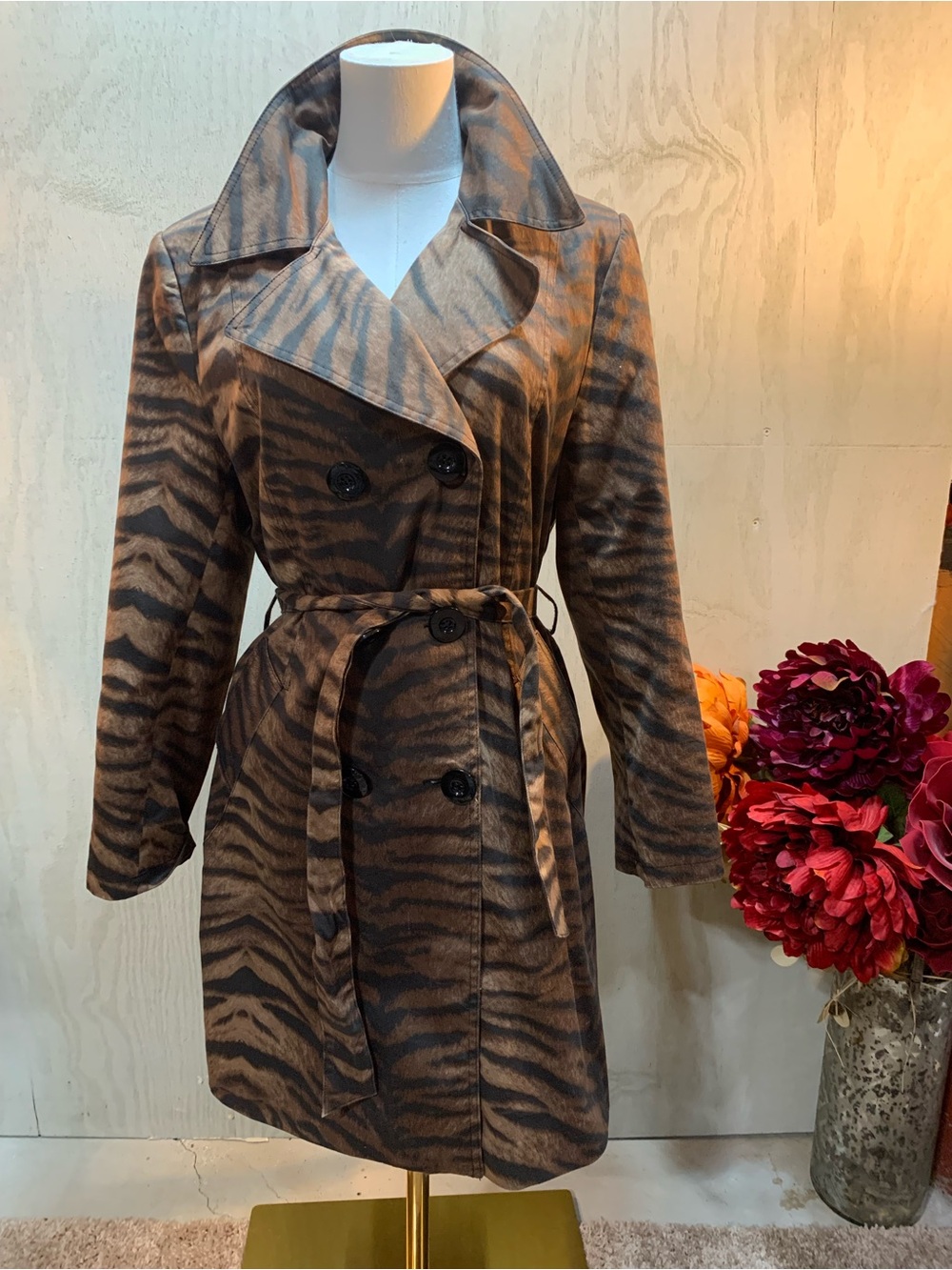Jaclyn Smith Brown Tiger-Print Trench Coat